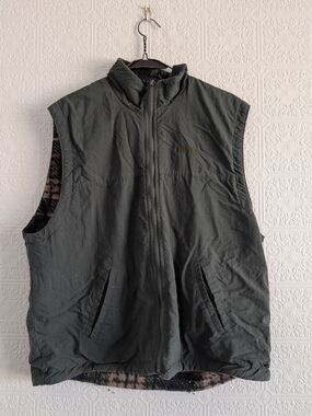 Northern Elements Men's Reversible Vest - Dark Green